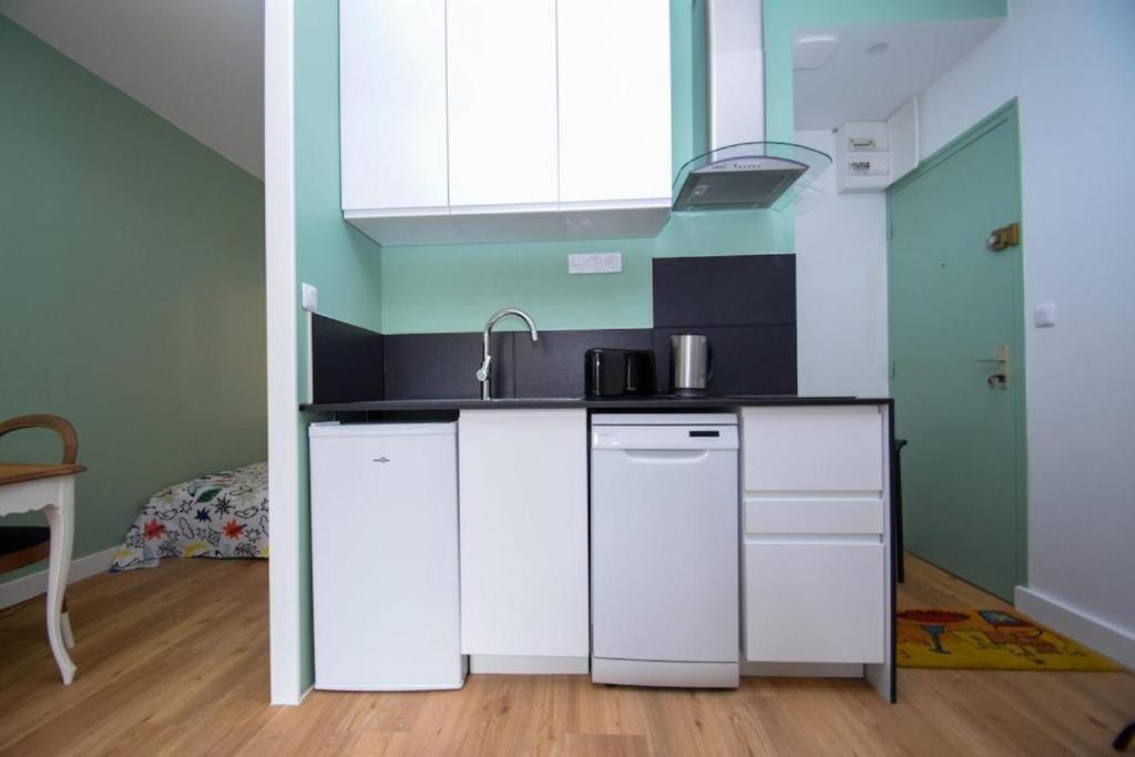 Appartement Entre Plage De L'Ecluse Et Place Du Marche Dinard Kültér fotó